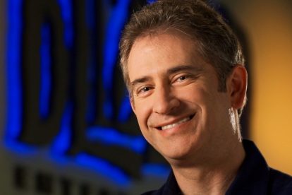 موسس Blizzard نیز به جمع معترضان ترامپ پیوست 6