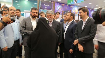 بازدید وزیر فرهنگ و ارشاد اسلامی از جام قهرمانان بازی‌های ویدیویی